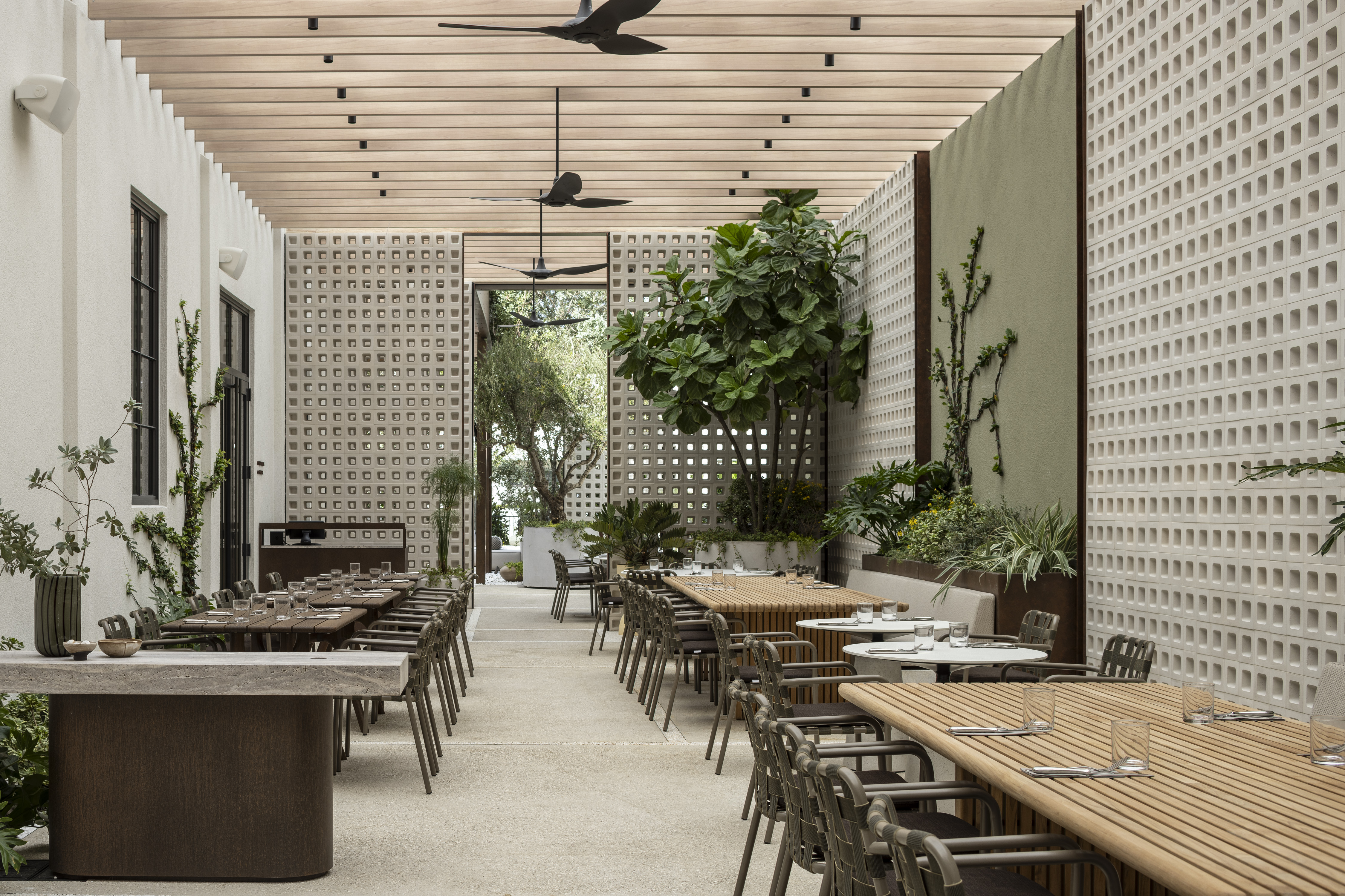 A Beautiful Girls’ Brunch at Malka West Palm Beach